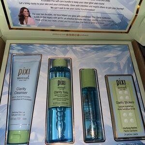 pixi Clarity Skintreats Set — Cleanser, Tonic & mist, Clarifying Patches